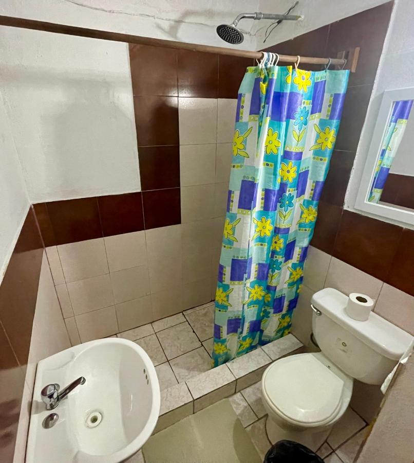 Hostal Inn 1 弗洛勒斯 外观 照片