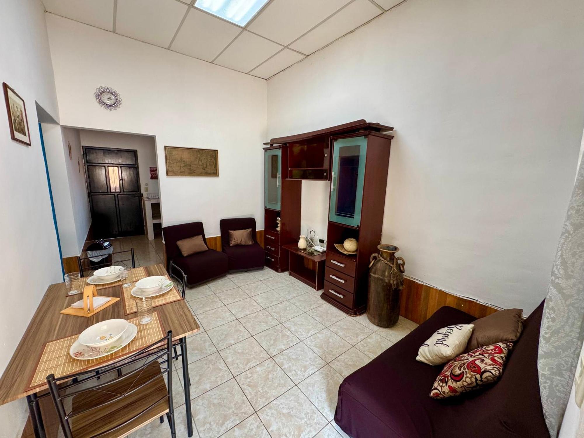 Hostal Inn 1 弗洛勒斯 外观 照片