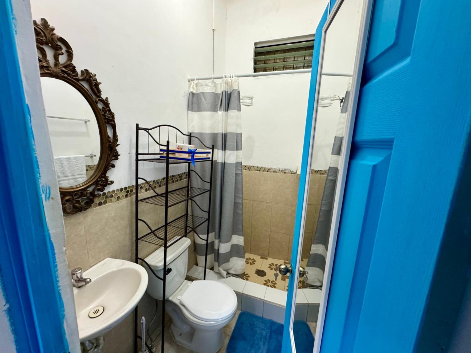Hostal Inn 1 弗洛勒斯 外观 照片
