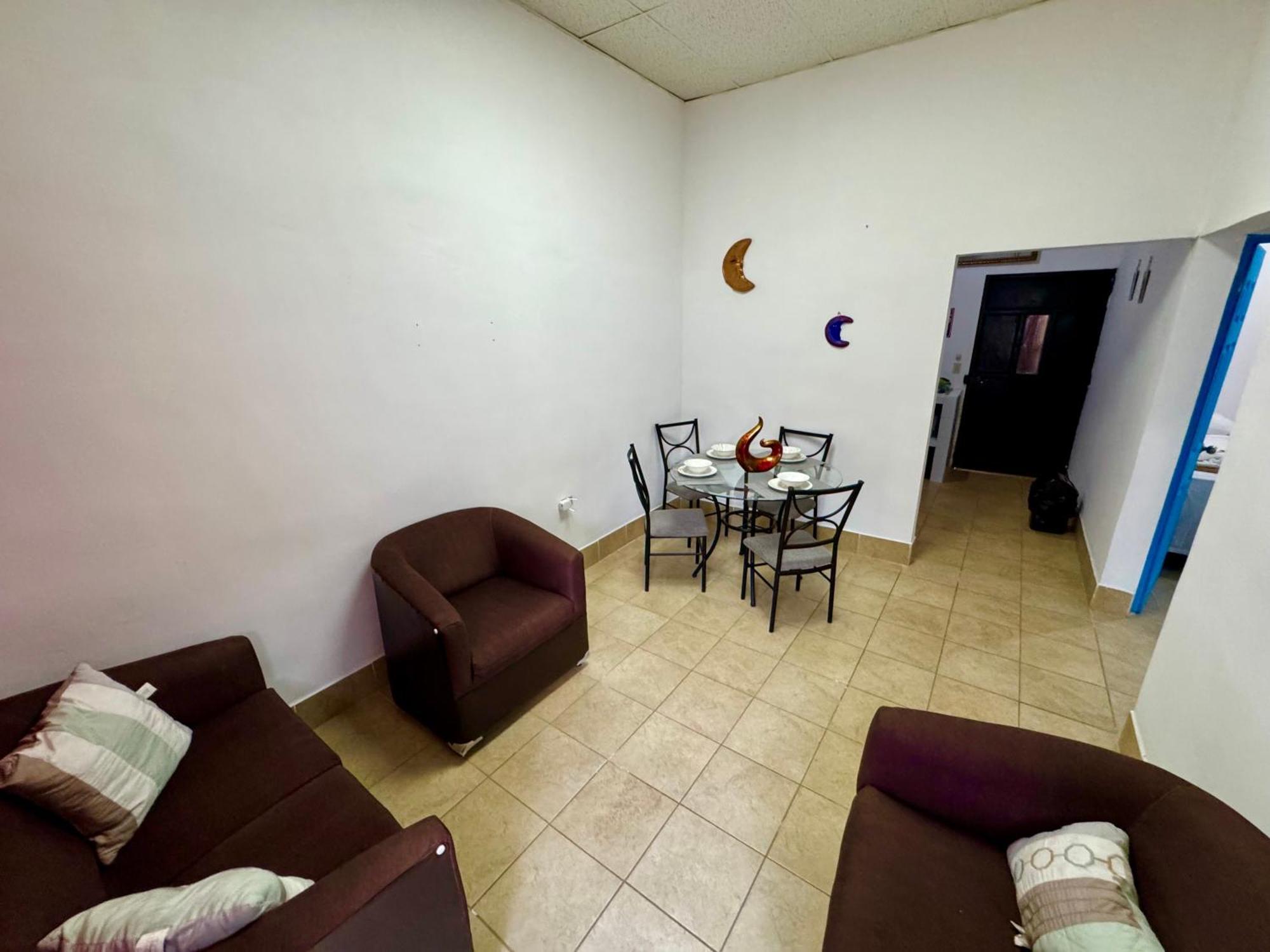 Hostal Inn 1 弗洛勒斯 外观 照片